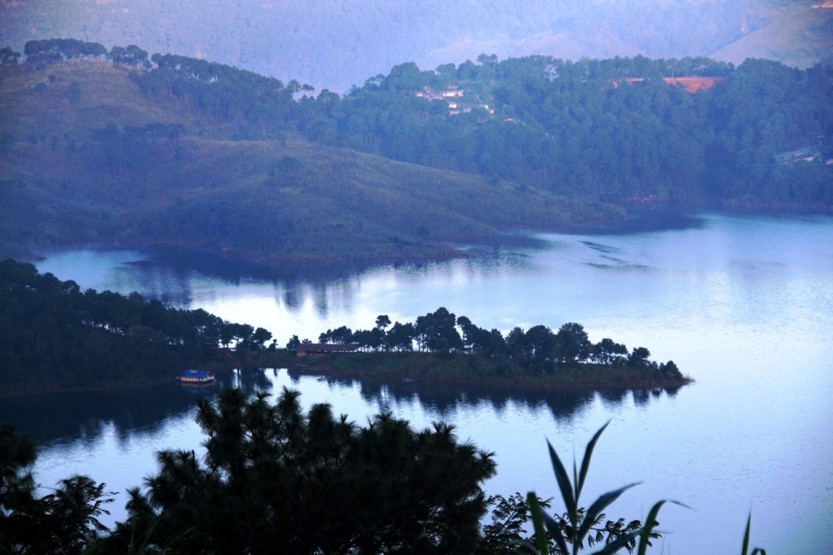 Umiam Lake Shillong - Travel India Destinations