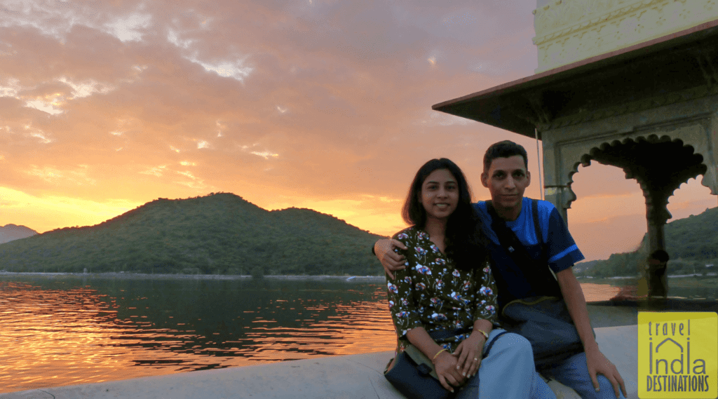 A couple at Fateh Sagar Lake in Udaipur Rajasthan