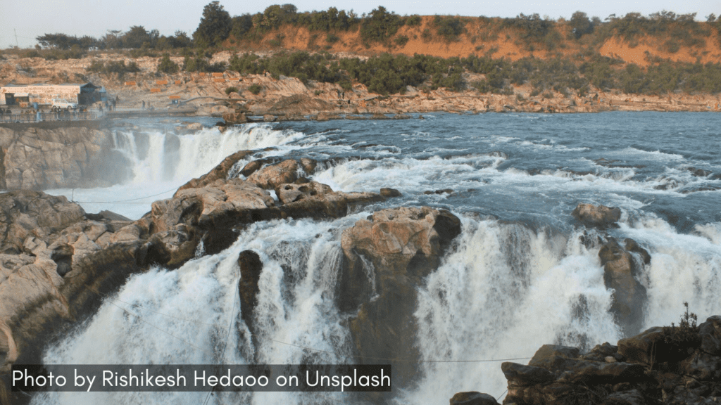 a view of dhuandhar fall in Bhedaghat Madhya Pradesh 