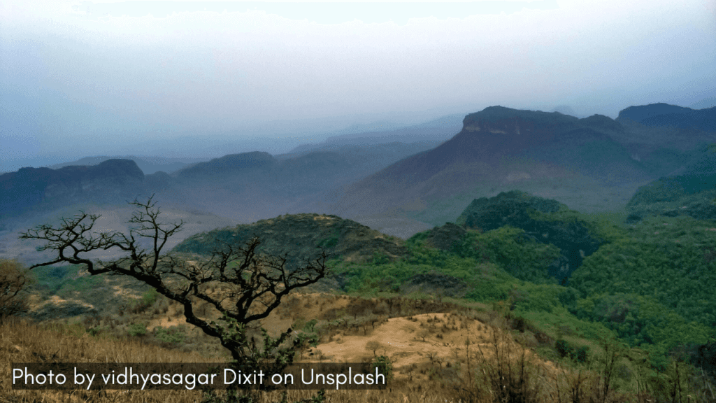 a view of Mount Dhupgarh in Panchmarhi one of the tourist places in Madhya Pradesh