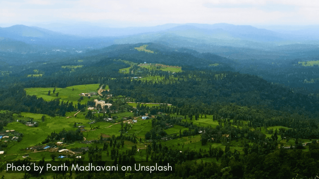 panoramic view from table land point in saputara hill station