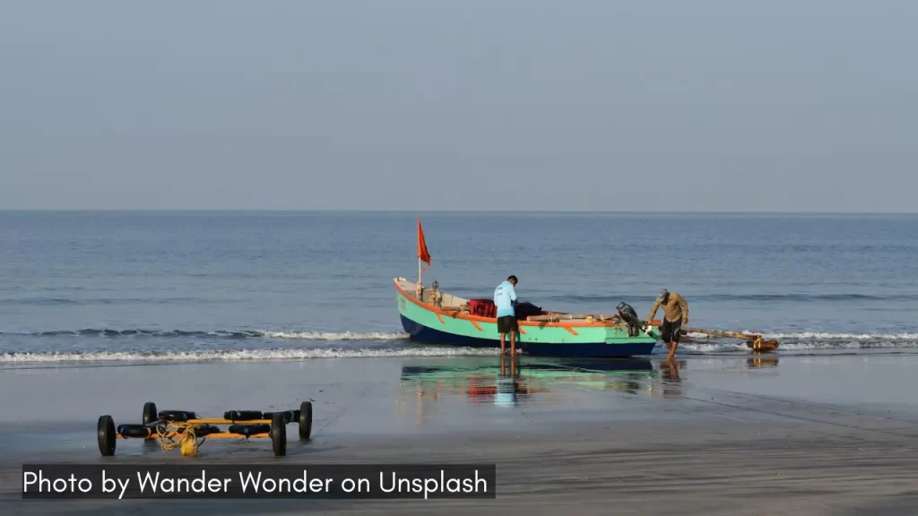 dapoli beach is one of the popular konkan beaches in India