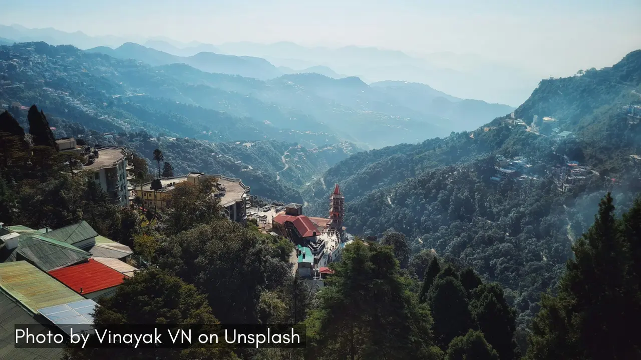 valley view of Mussoorie one of the weekend getaways for India Independence Day