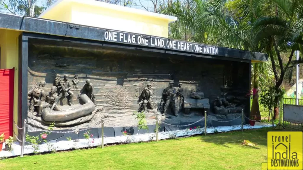 relief sculpting depicting one flag, one land, one heart and one nation in India