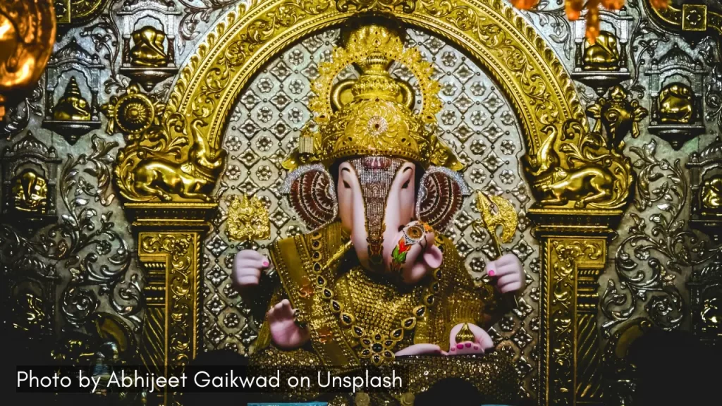 shreemant dagdusheth ganesh idol is one of the famous ganpati pandals in pune