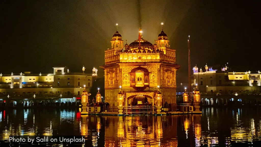 amritsar golden temple lights up to celebrate diwali