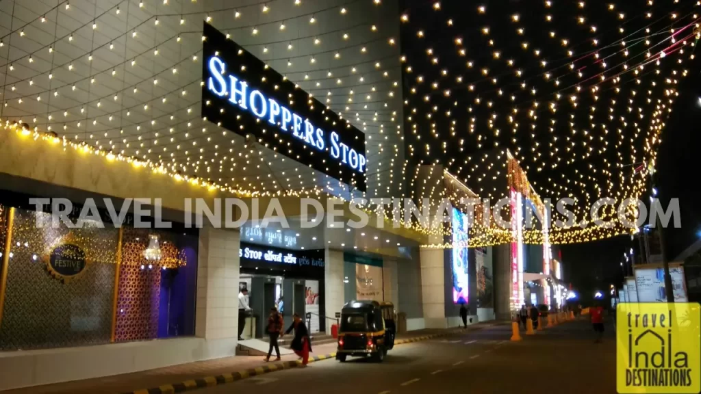 a view of shopper's stop malad mumbai