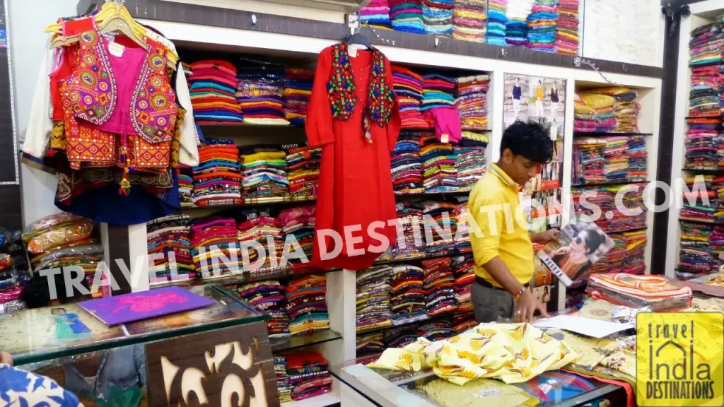 traditional wear in stores for shopping in udaipur