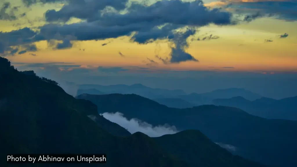 a sunrise view in kodaikanal