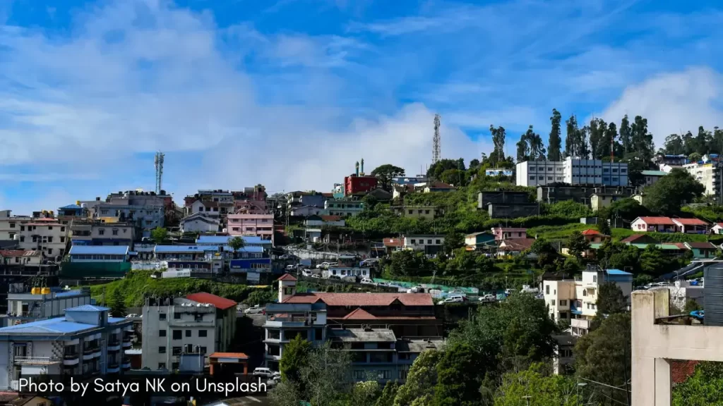 a view of kodaikanal city houses