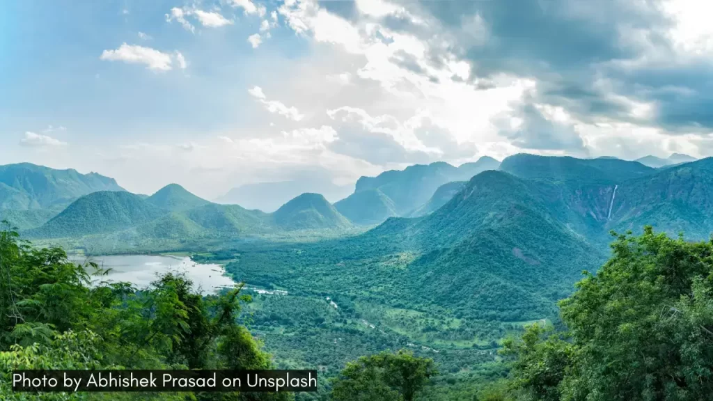 a view of kodaikanal lake and mountains one of the kodaikanal tourist places