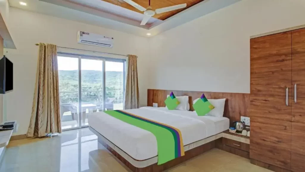 a room at treebo the venna hill in mahabaleshwar