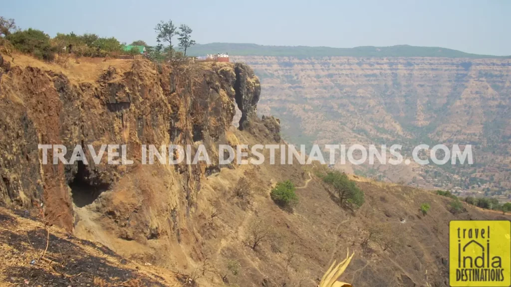 a picture of needle hole point in mahabaleshwar