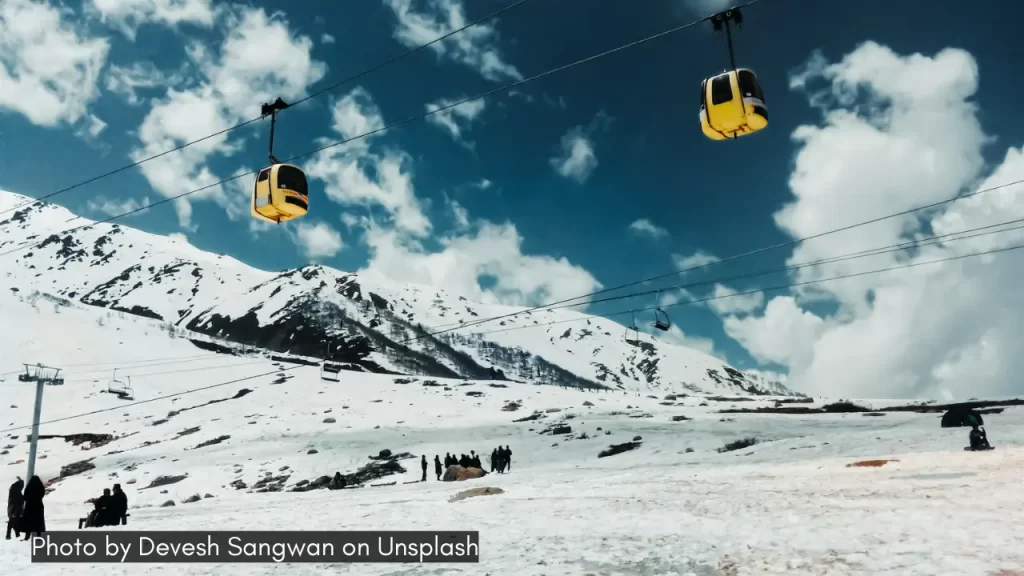 ski lifts in gulmarg kashmir make it one of the best honeymoon places in india