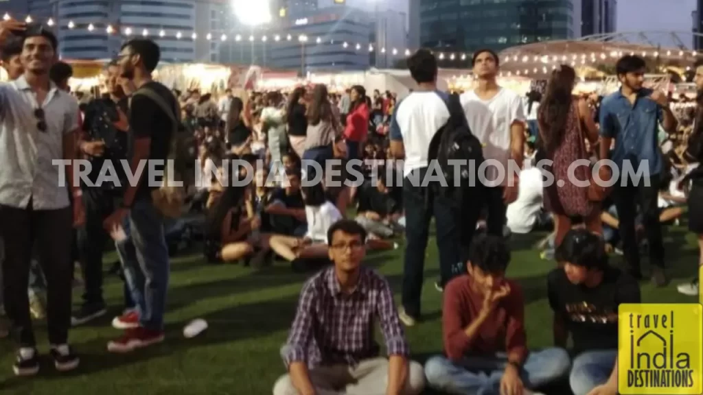 a candid image of crowds at The Lil Flea Mumbai