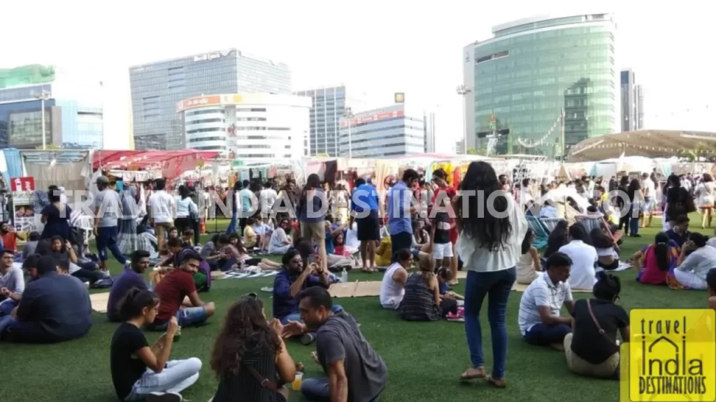 crowds at The Lil Flea BKC Mumbai