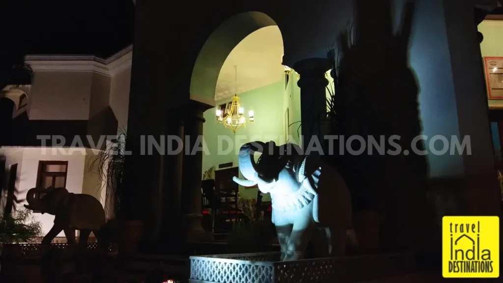 A picture of elephant statues welcoming the guests at the entrance of 1559 AD Udaipur restaurant.