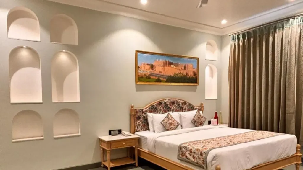 A modern looking Superior King Room at Ratnawali - A Vegetarian budget heritage hotel in Jaipur.