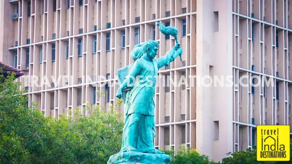 The statue of Hutatma Chowk located at Fort, one of the important landmarks in Mumbai.