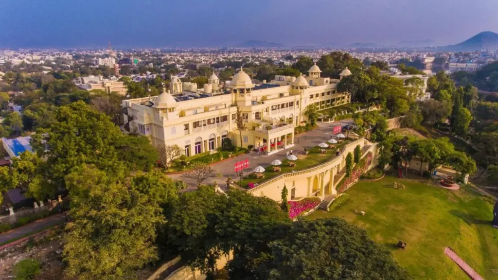 An aerial shot of The Lalit Laxmi Vilas Palace, one of the best hotels near Fateh Sagar Lake in Udaipur.